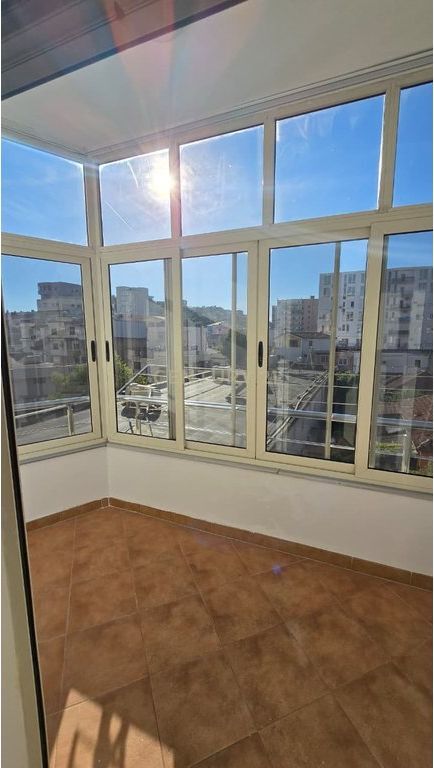 Apartament 2+1 me Qira në Durrës