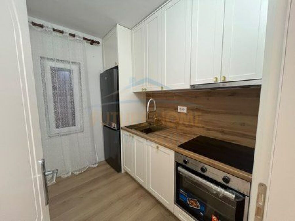 Qera, Apartament 3+1, Rruga Fortuzi, Tiranë