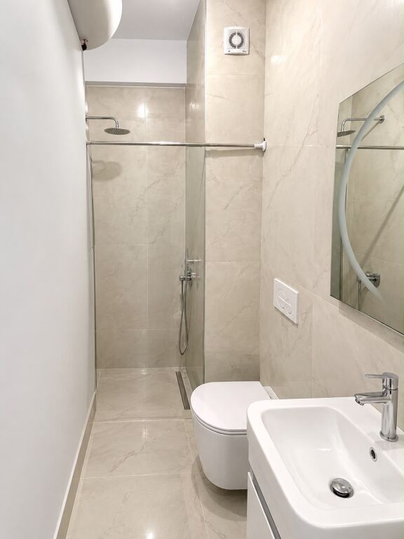 SHITET APARTAMENT 1+1 NË KOMPLEKSIN KADIU- ALI DEM !!