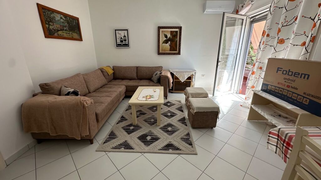 Apartment 2+1+Parking Space for rent at Liqeni i Thate .