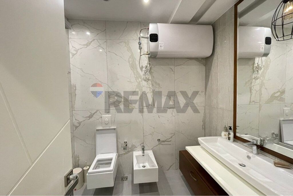 Apartament 3+1 dhe parkim me qira tek K.Zoologjik