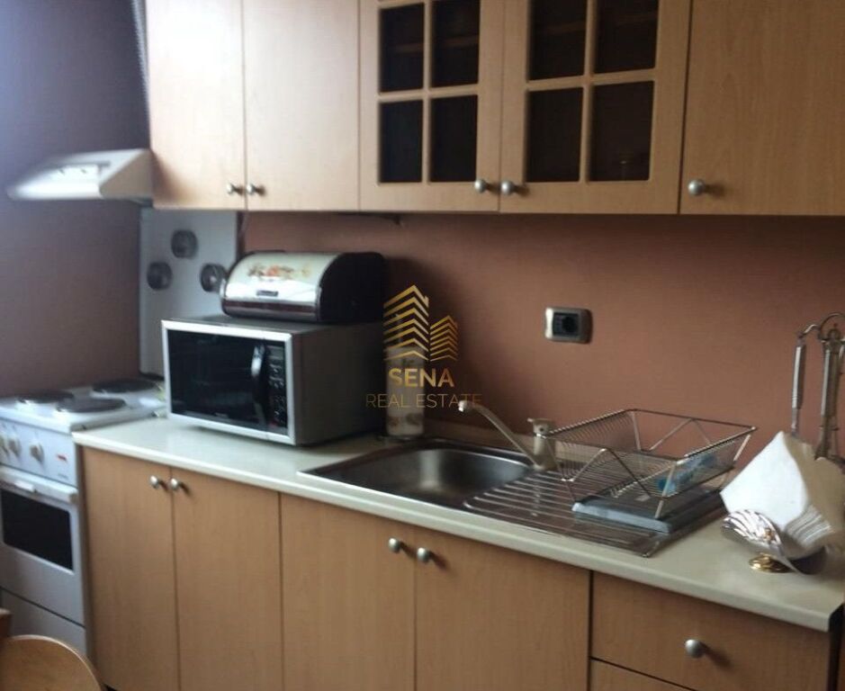 Affitto, Appartamento 1+1+Veranda, Via Durazzo, 50.000 ALL/mese