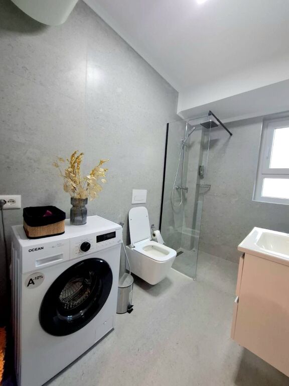 Jepet me Qira Apartament 1+1