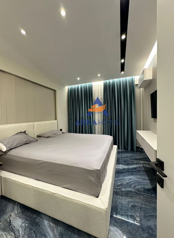 APARTMENT FOR RENT 2+1+2 BALCONIES AT "BOTANICAL GARDEN" 150,000 LEKE