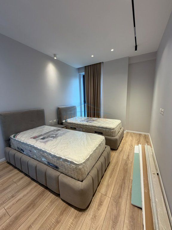 Qira,Apartament 2+1+2,Bulevardi i Ri,Tiranë.