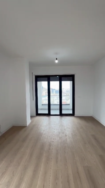 🌇Shitet apartament 3+1 te Komuna e Parisit🗝️