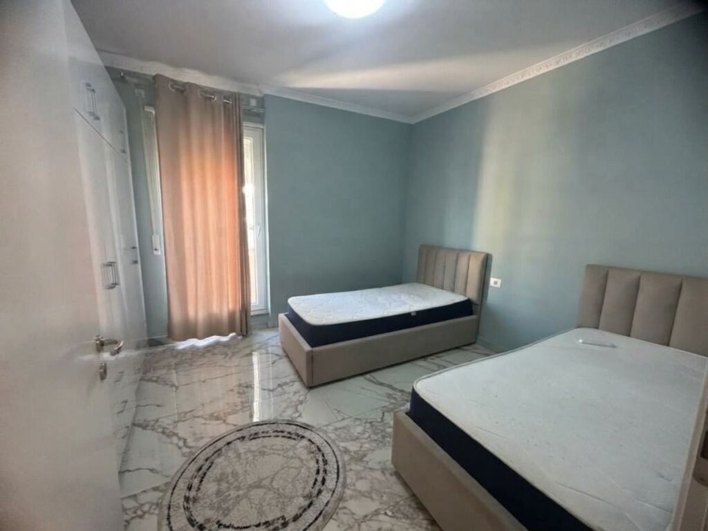 Rent, Apartment 2+1, Dibra Street, Tirana.
