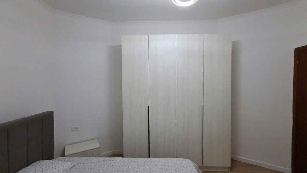 🏡 JEPET ME QIRA APARTAMENT 1+1 – RRUGA E BARRIKADAVE