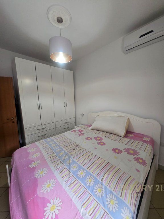 SHITET APARTAMENT 1+1 SHUME PRANE DETIT NE GOLEM !!!