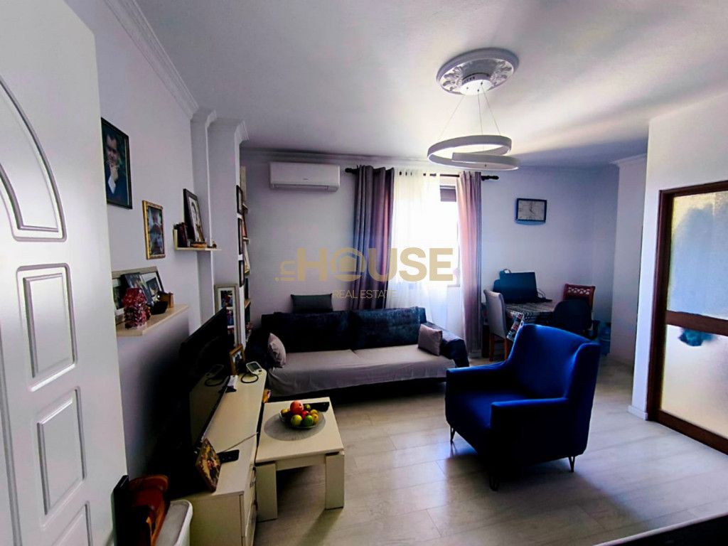 APARTAMENT 2+1 NE SHITJE NE FRESK