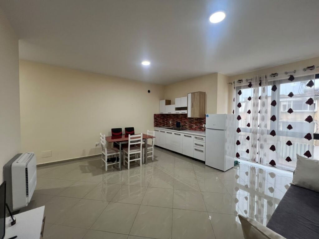 JEPET ME QIRA APARTAMENT 2+1 + POST PARKIMI