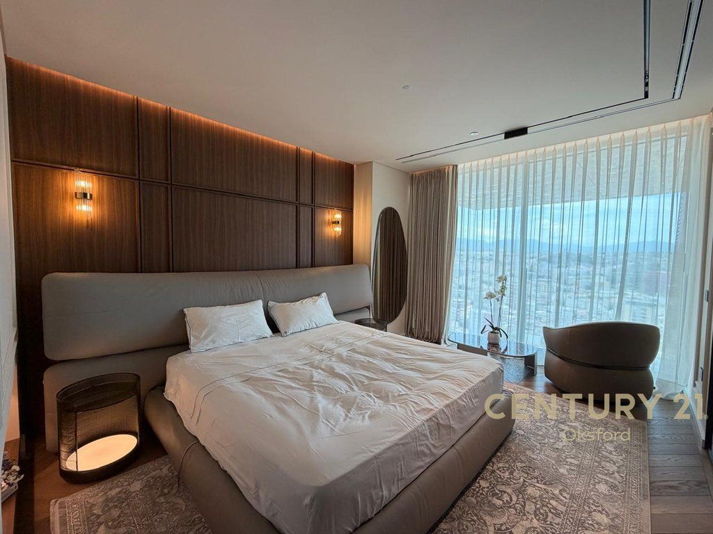 Shesim Apartament Luksoz 2+1 + Post Parkimi tek “Down Town Tirana” ,ne Rrugen e Elbasanit me pamje nga Stadiumi “Air Albania”!
