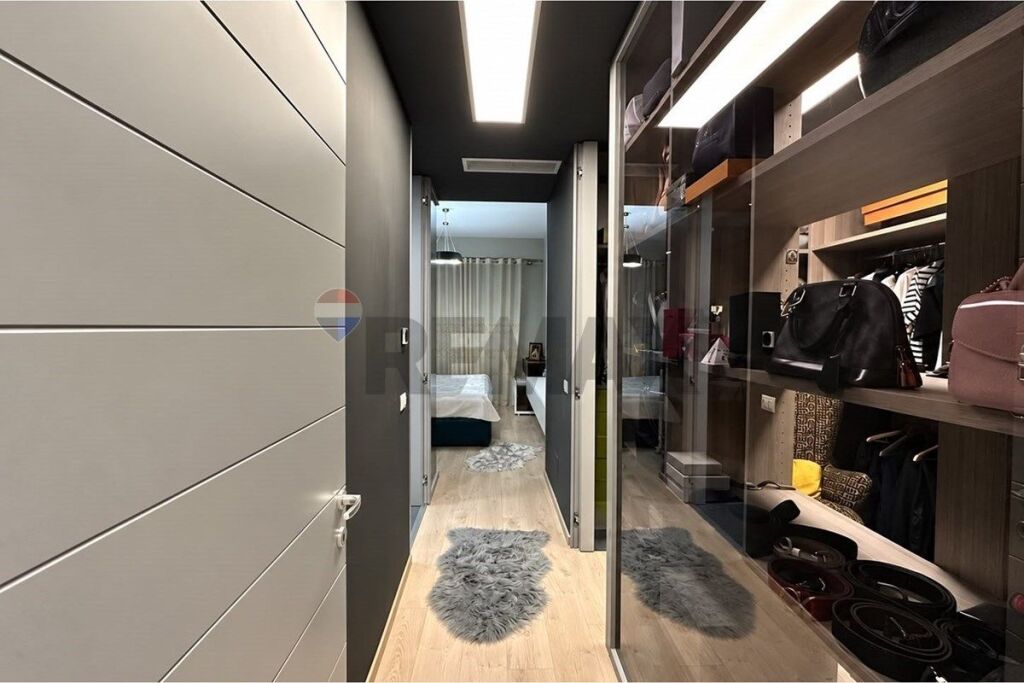 Apartament 2+1 në shitje në Tiranë