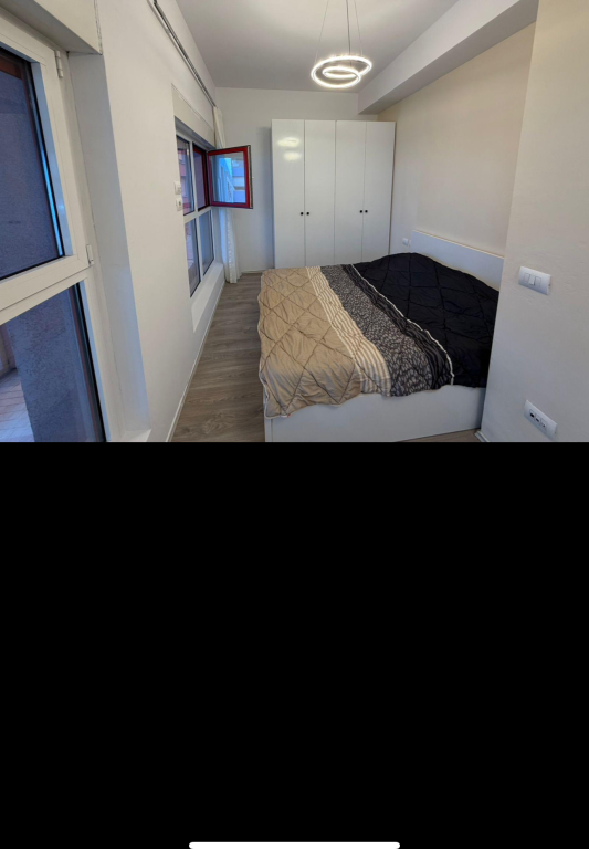 Shitet apartament ne Ali Dem tek Kompleksi Mangalem