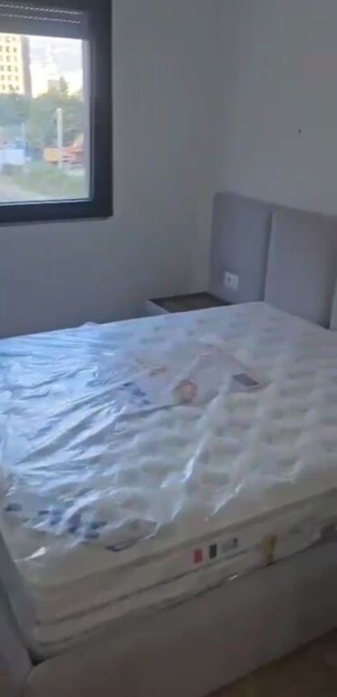 Shitet Apartament 1+1