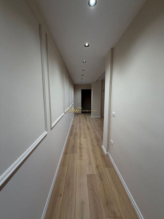 FRESK APARTAMENT PER QERA 2+1