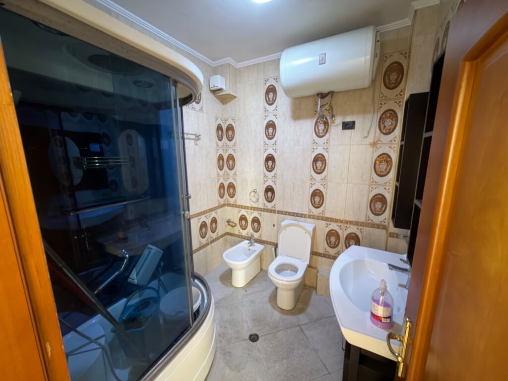 🏡 SHITET Apartament 2+1+2 📍 Qendër, Pranë Toptanit ✨