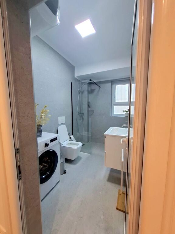 Jepet me Qira Apartament 1+1