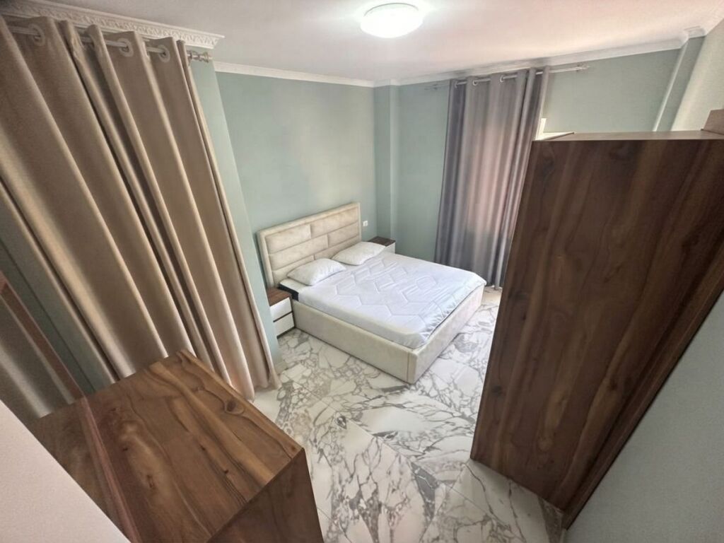 Rent, Apartment 2+1, Dibra Street, Tirana.