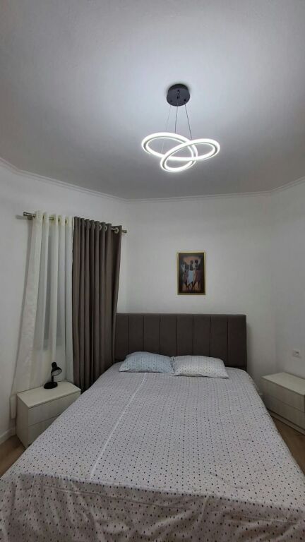 🏡 JEPET ME QIRA APARTAMENT 1+1 – RRUGA E BARRIKADAVE