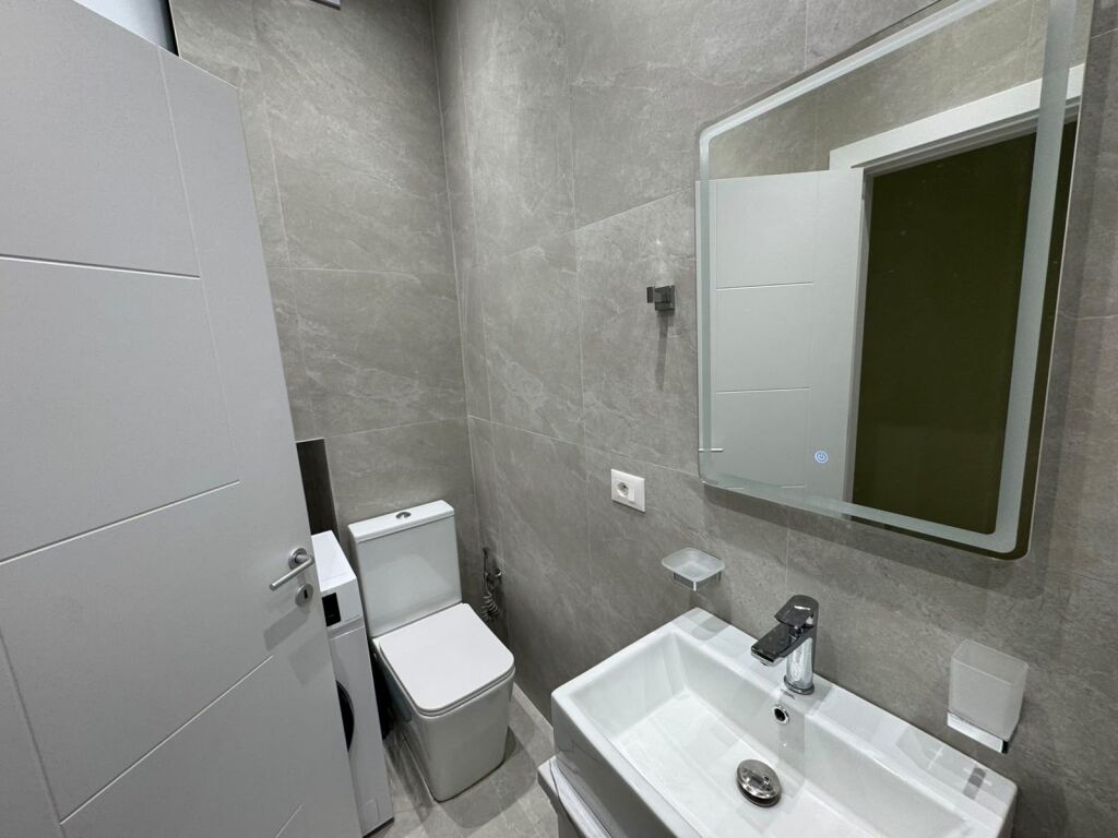 In vendita, Appartamento 2+1, Myslym Shyri, Tirana.