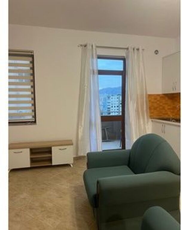 Apartament 2+1 per qira tek Rruga Sali Butka.
