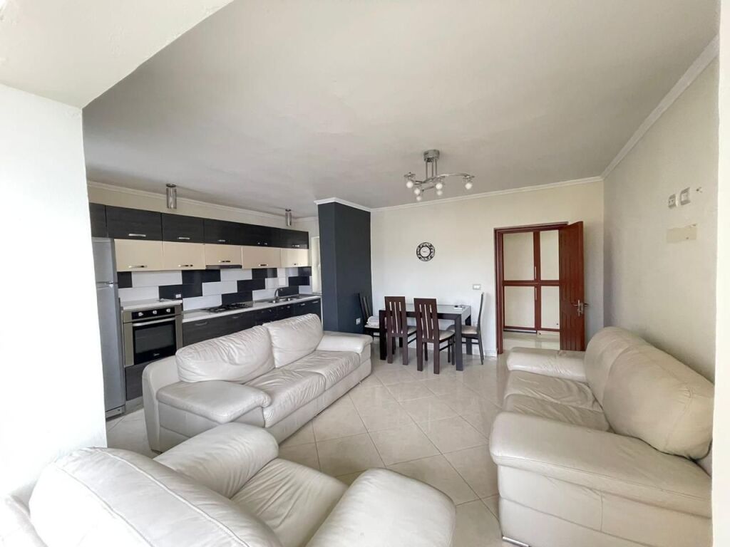 SHITET APARTAMENT 1+1 PRANE KAZAZIT, DURRES