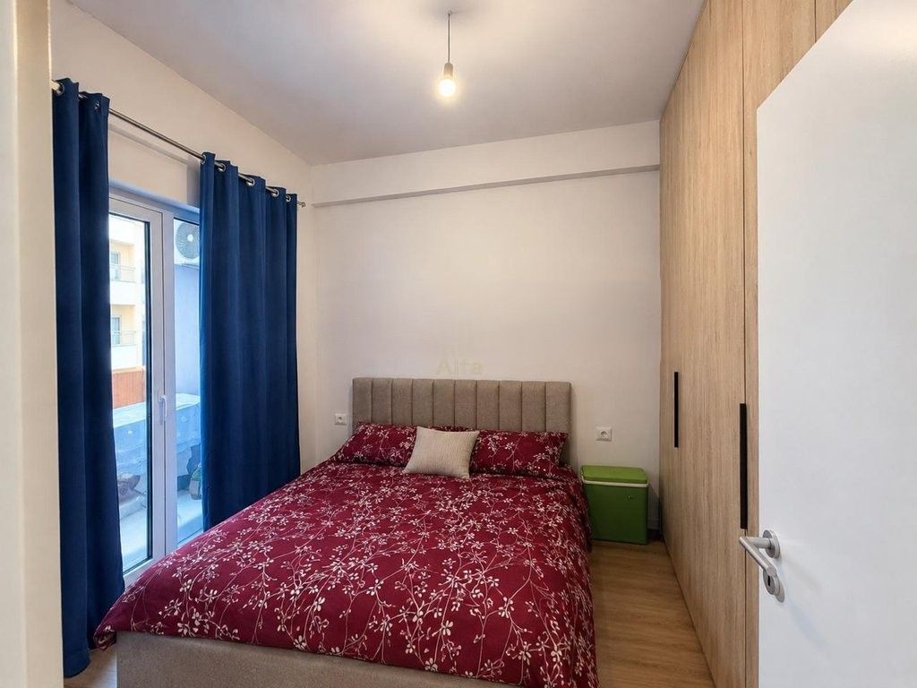 VENDESI APPARTAMENTO 1+1 NEL COMPLESSO KADIU- ALI DEM !! 94,000 € 8,600,000 Lekë