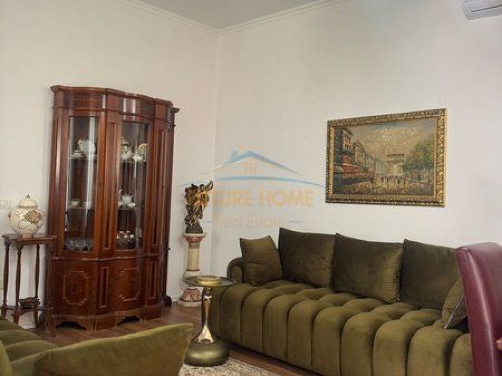 In vendita, Casa Privata, Ali Demi, Tirana