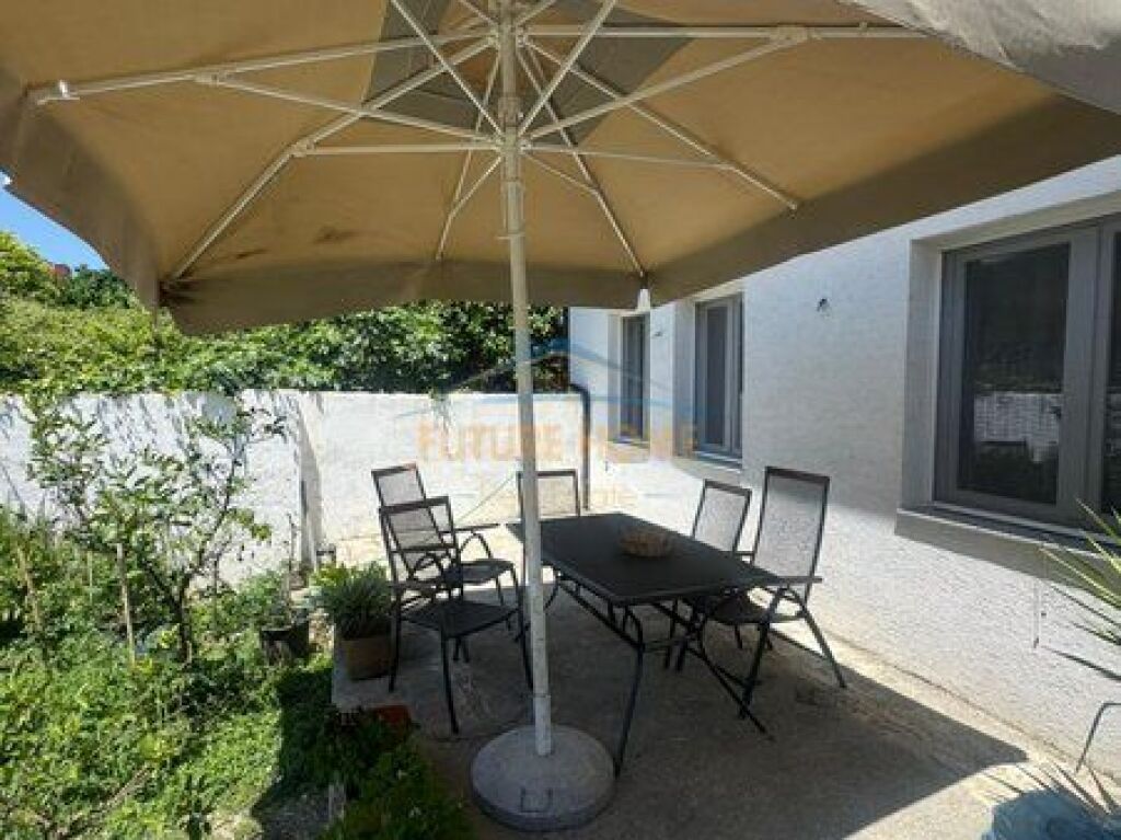 In vendita, Casa Privata, Ali Demi, Tirana