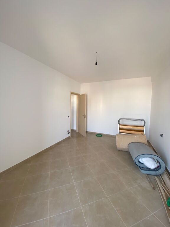 🏡 SHITET APARTAMENT 2+1 – ISH URT, DURRËS