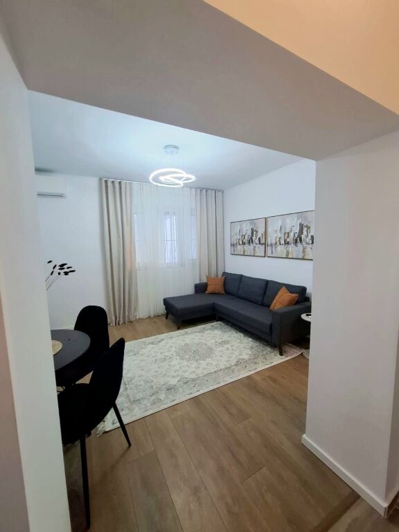 Jepet me Qira Apartament 1+1