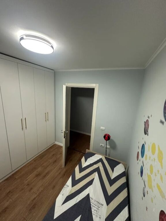 Apartament 2+1 me qira – Yzberisht !