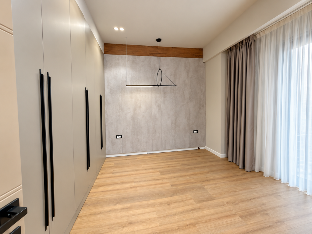 Shitet apartament tek Garden Building RRUGA E KAVAJES