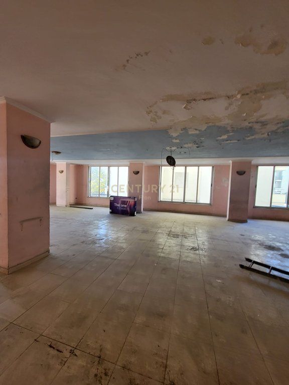 Njësi Komerciale në Shitje – Plazh, Durrës