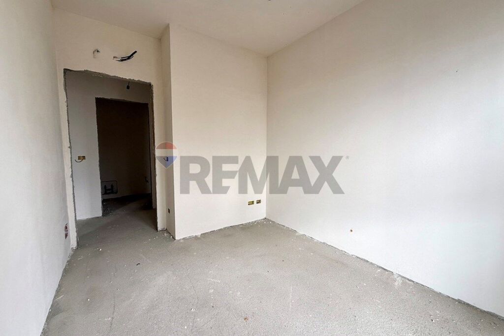 Shitet apartament 3+1 te Reidenca Orbital, Tiranë
