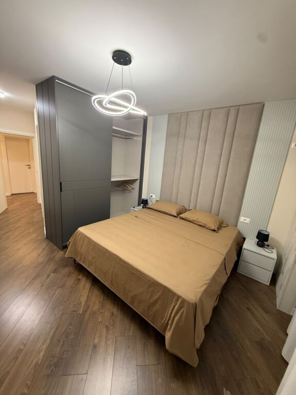 VENDESI APPARTAMENTO 2+1 VILA E ZOGUT, DURRES