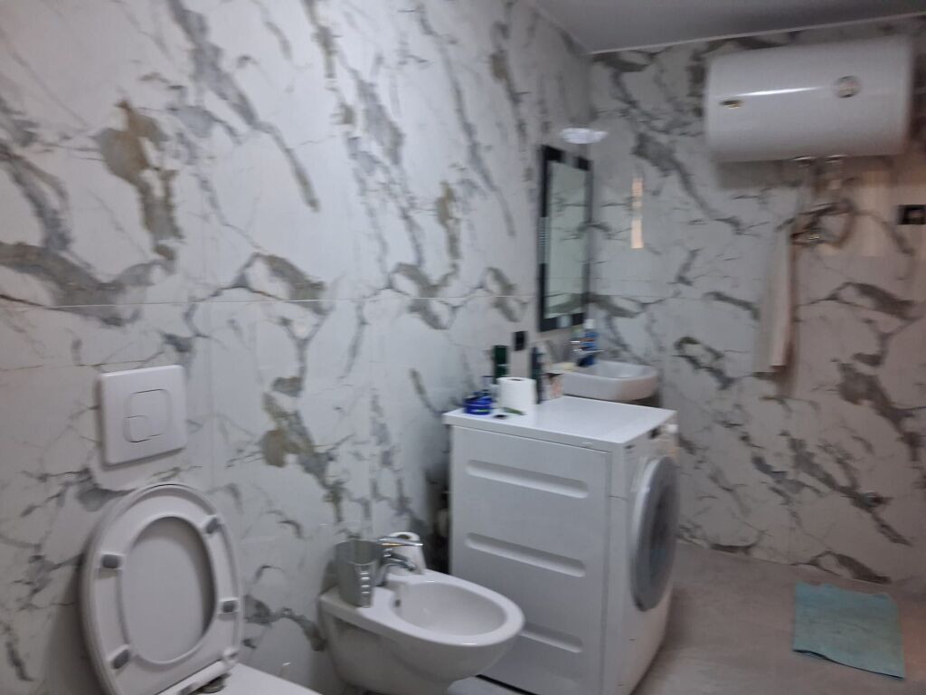 Rent | Shtëpi private 1 + 1 | 21 Dhjetori | 500 €/month