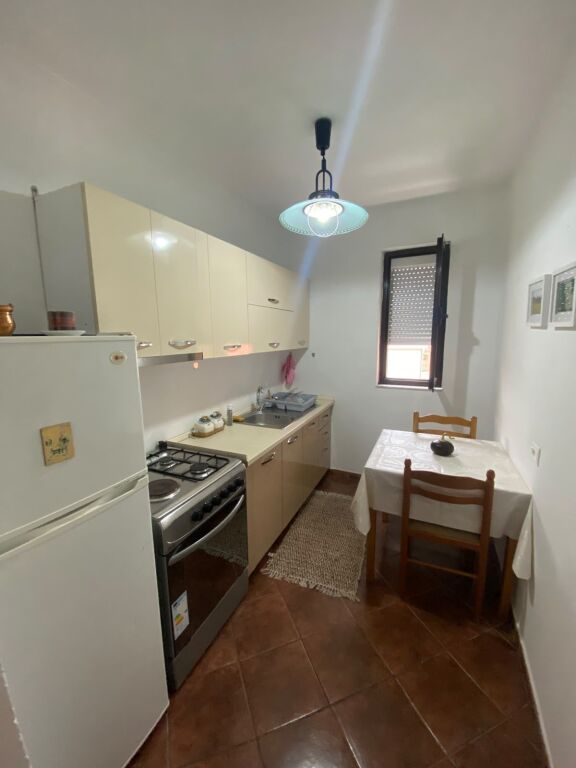 Apartament me qera 2+1