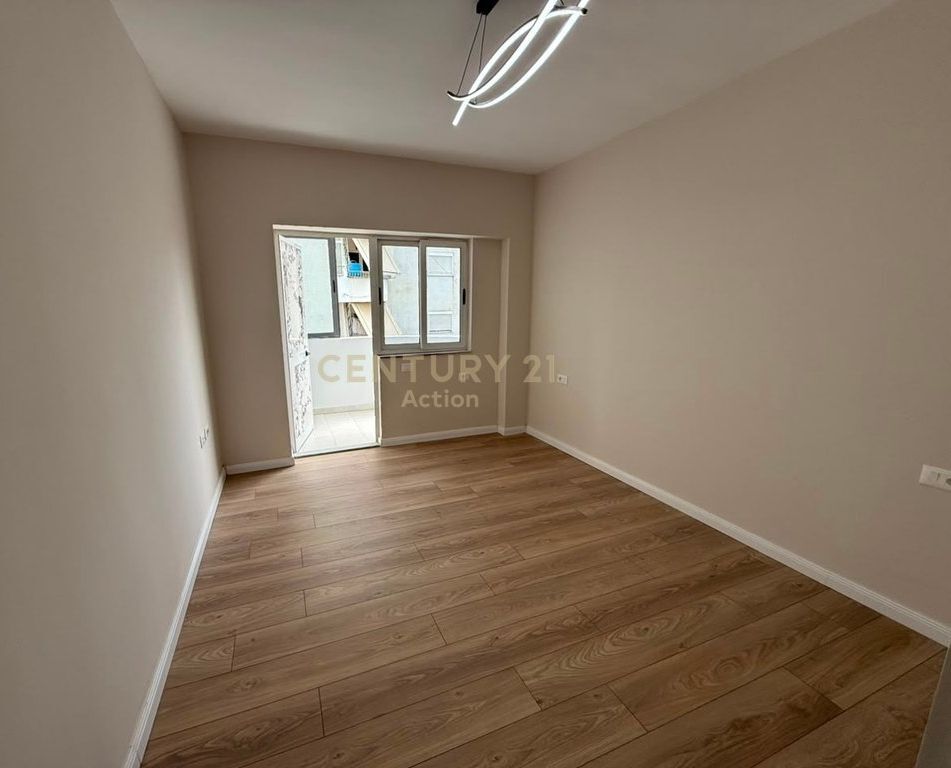 Shitet Apartament 1+1 ,Don Bosko