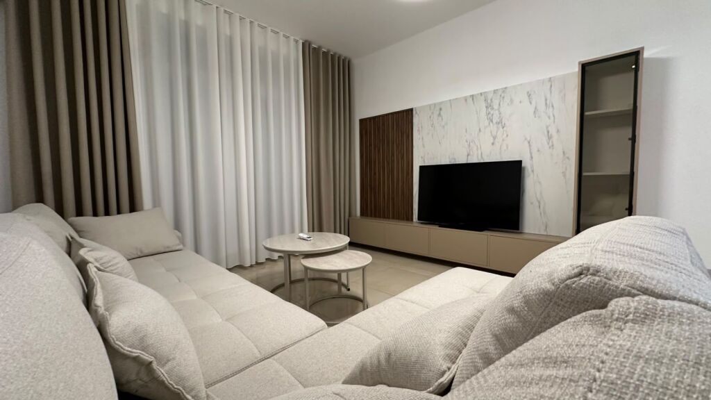 Apartament 2+1 me qira – Shkolla e Bashkuar