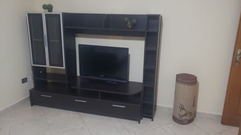 Jepet me qira 1+1 LAPRAKE PAS SPITALIT USHTARAK 400 mije leke