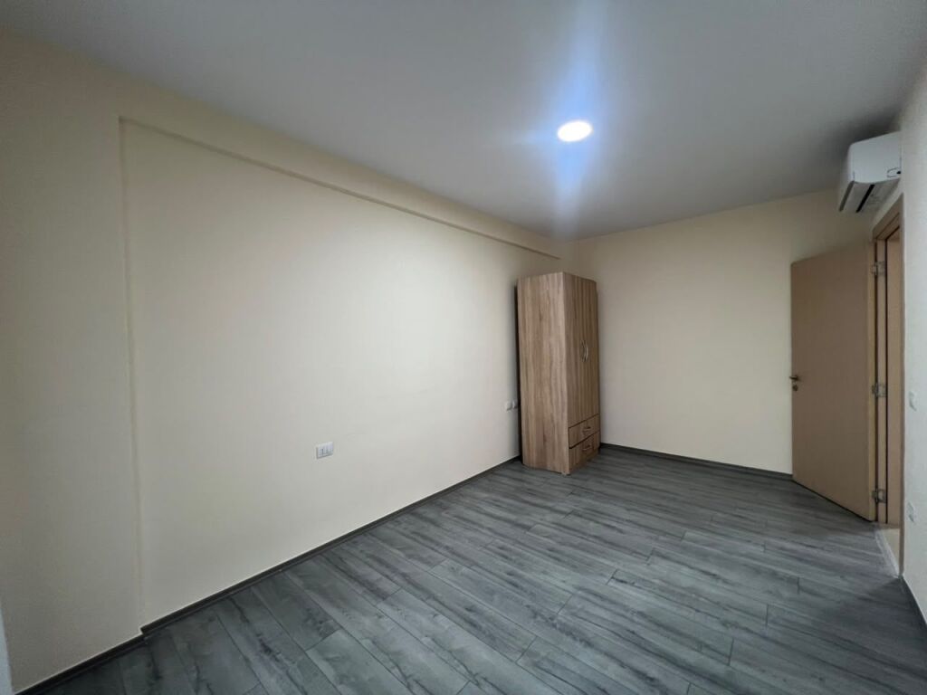 JEPET ME QIRA APARTAMENT 2+1 + POST PARKIMI