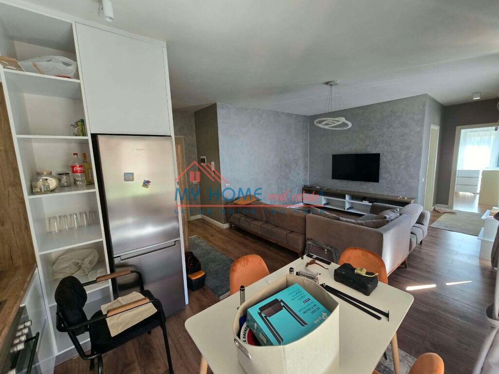 Apartament 1+1 me qera tek Stacioni i Trenit Tirane