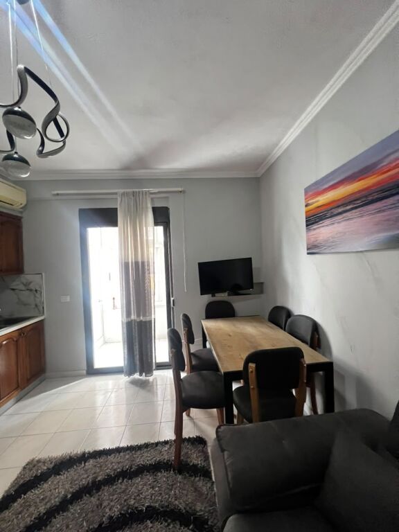 JEPET ME QERA APARTAMENT 1+1 PRANE SPAR, PLAZH, DURRES