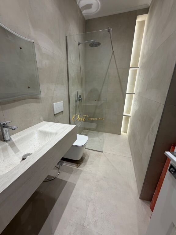 RRUGA E KAVAJES APARTAMENT PER SHITJE 1+1