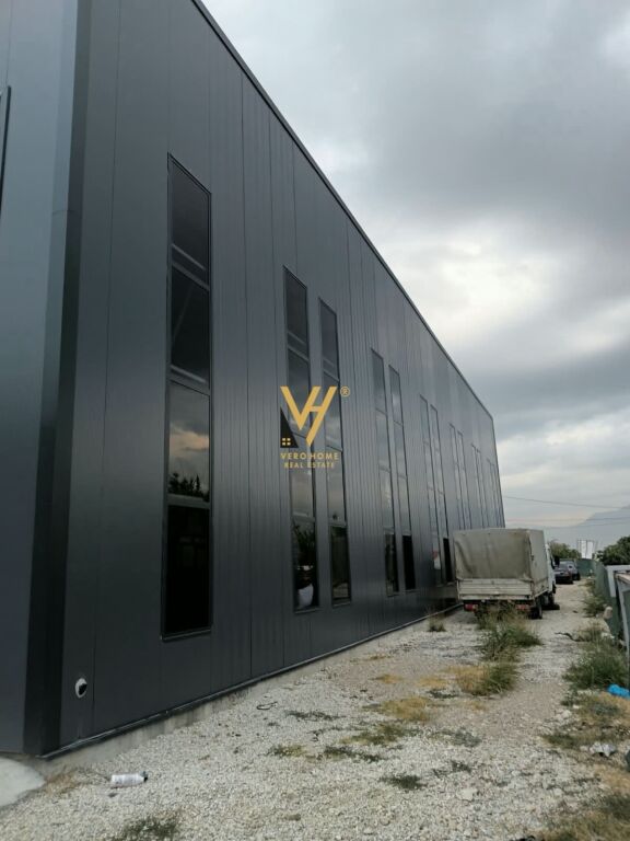 WAREHOUSE 830 M2 FOR RENT IN VAQARR 140,000 LEKE