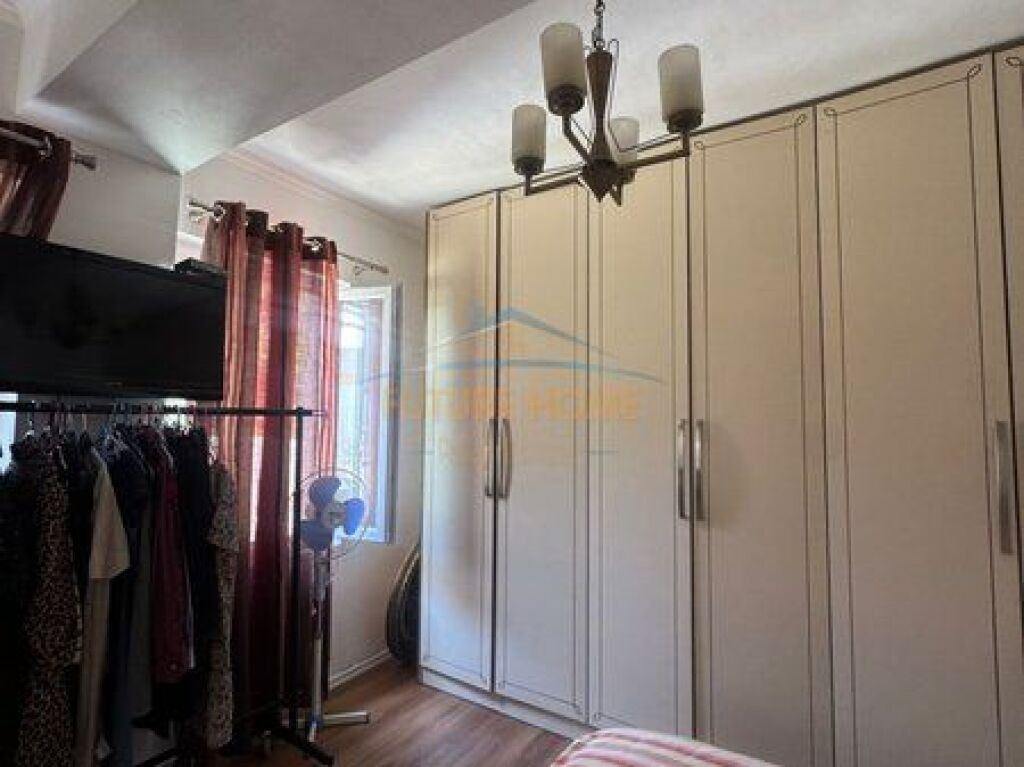 In vendita, Casa Privata, Ali Demi, Tirana