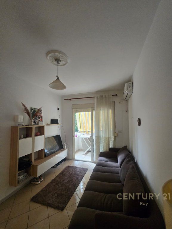 SHITET APARTAMENT 1+1 SHUME PRANE DETIT NE GOLEM !!!