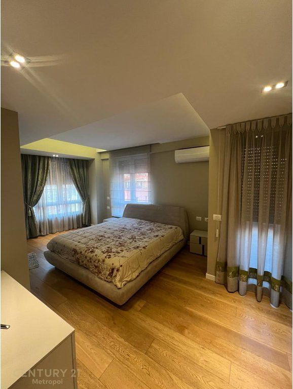APPARTAMENTO 2+1+2 IN AFFITTO | MYSLYM SHYRI – VICINO AL CENTRO DI TIRANA